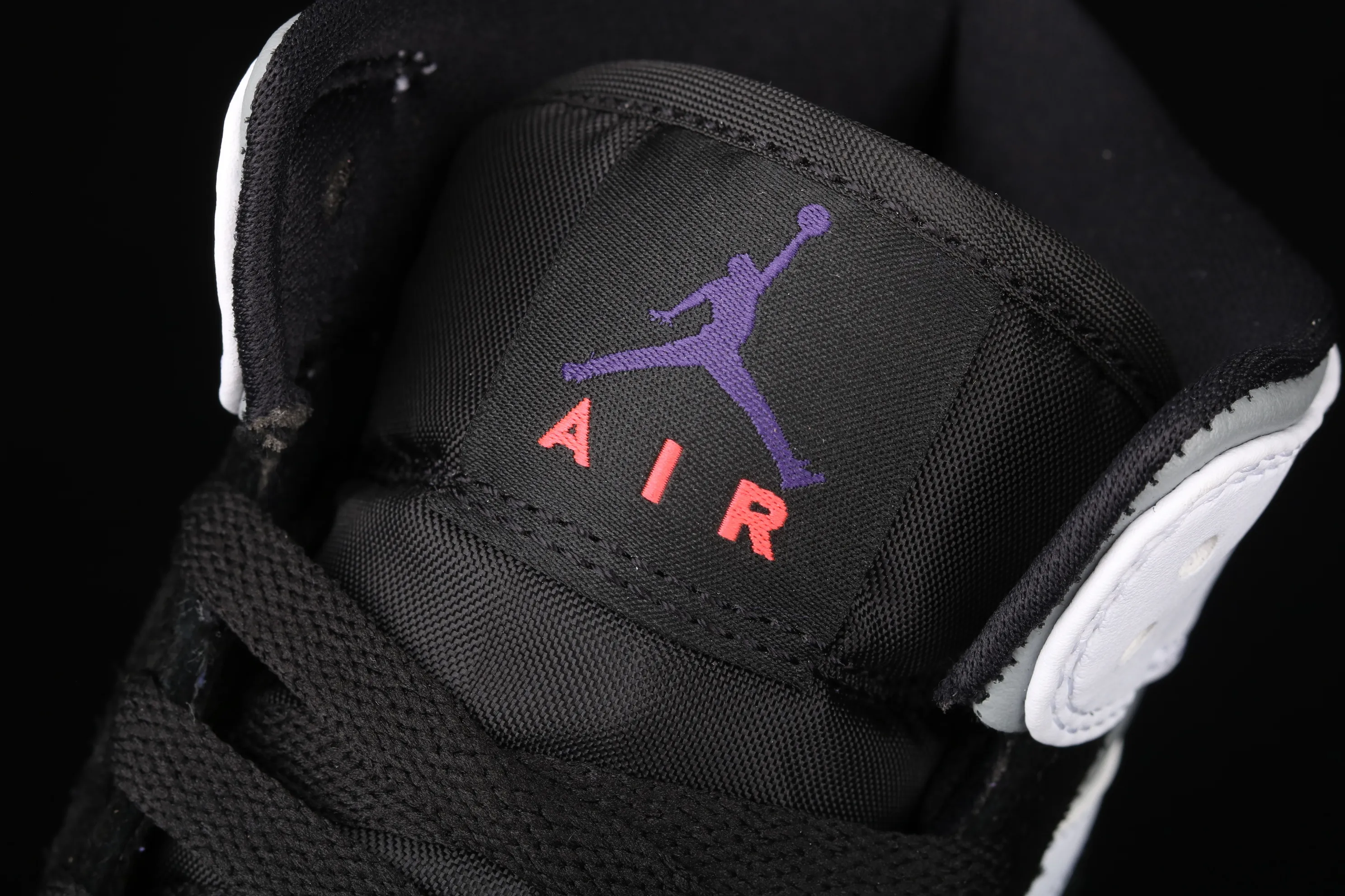 All categories Air Jordan Jordan series basketball shoes Air Jordan 1 Mid G version pure original Air Jordan 1 Mid GS AJ1 Joe 1 black and white purple Chinese basketball shoes BQ6931-105